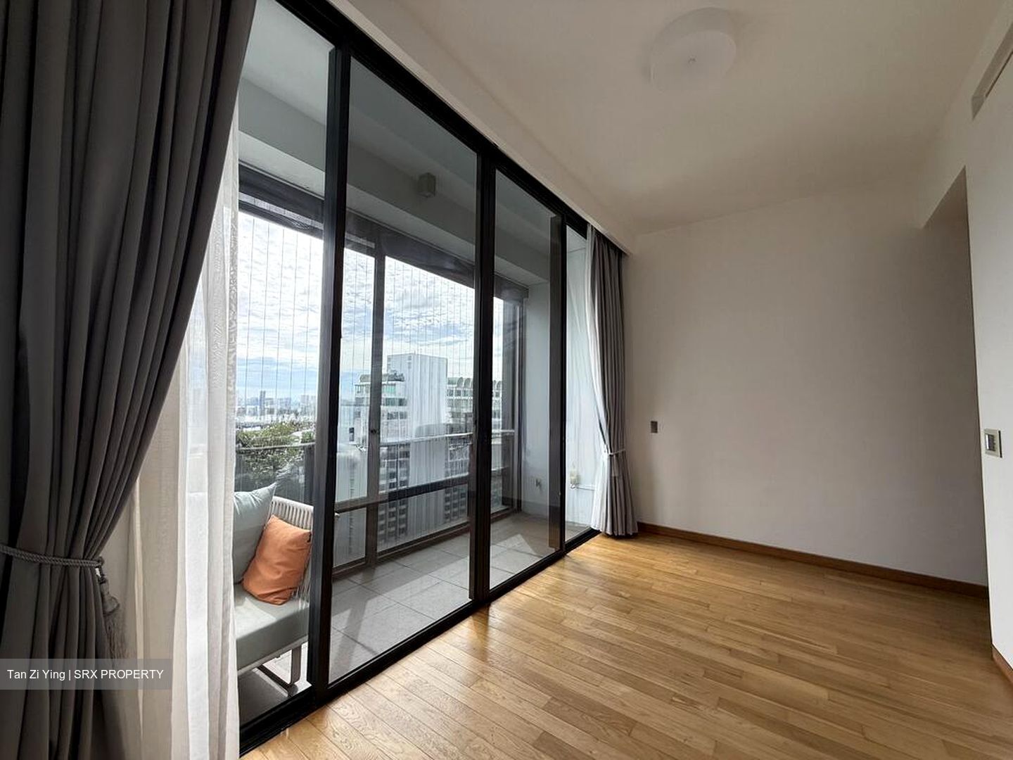 Nouvel 18 (D10), Condominium #496442021